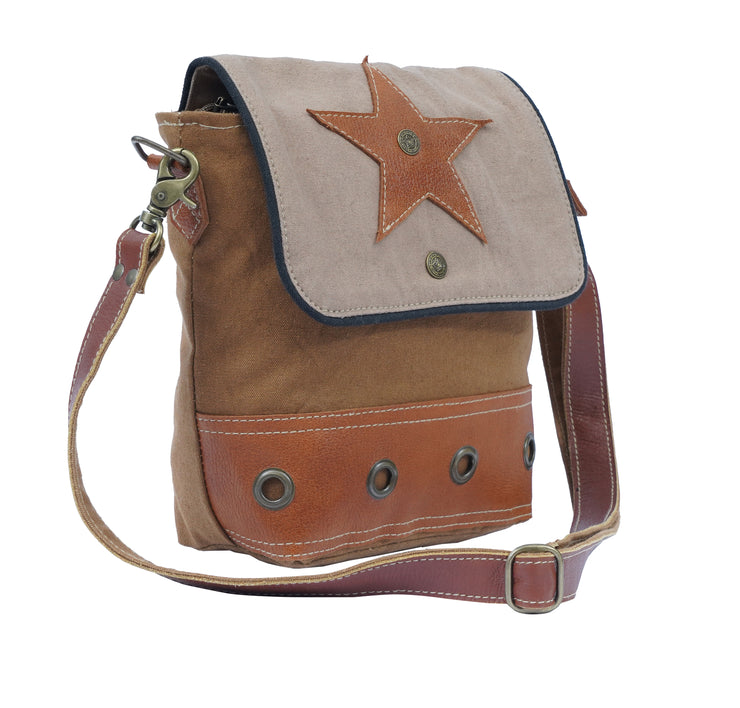 Urip Shoulder Bag