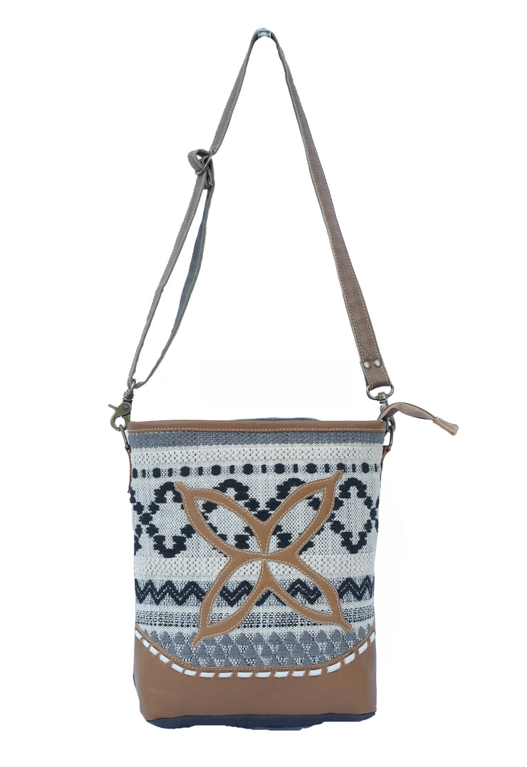Godm Shoulder Bag