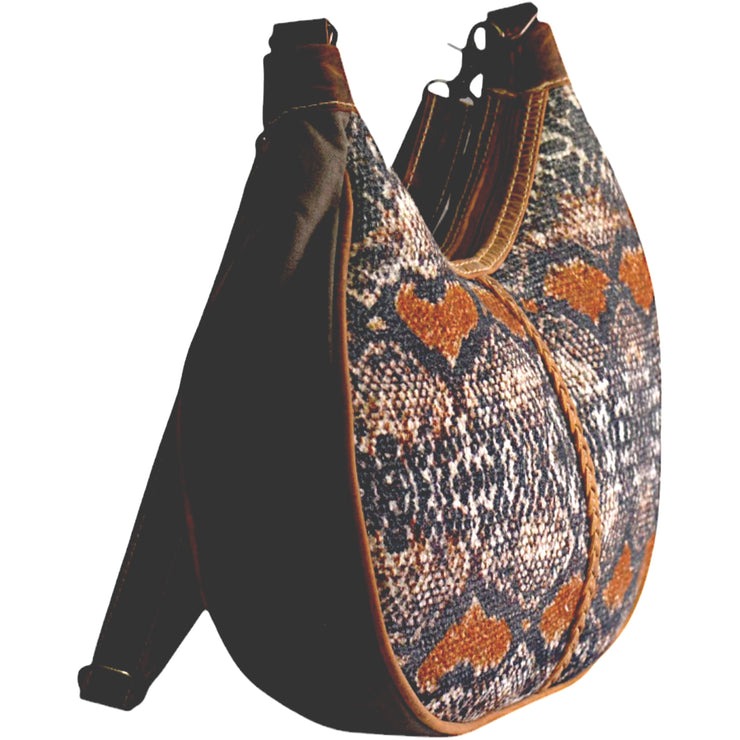 Chiqueva Shoulder Bag