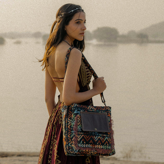 Shoulder Bag – Atri