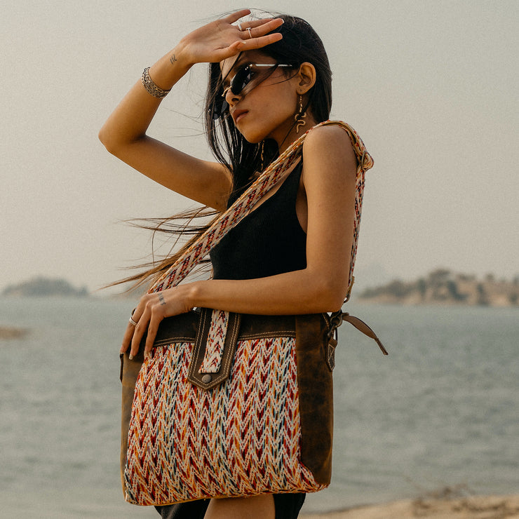 Diwiet Shoulder Bag