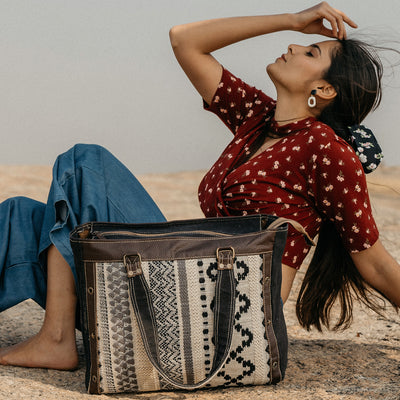 Lebok Messenger Bag