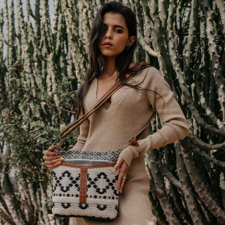Sholk Shoulder Bag