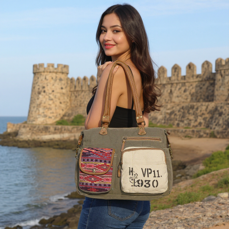 VP Messenger Bag