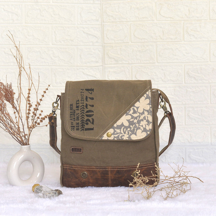 Figo Shoulder Bag
