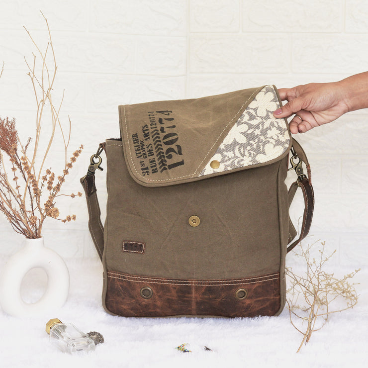 Figo Shoulder Bag