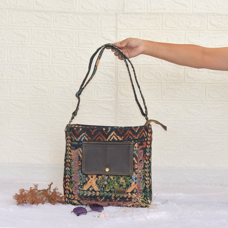 Lipo Shoulder Bag