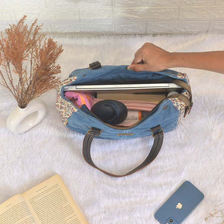 Rihu Messenger Bag